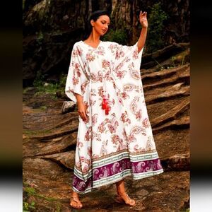 Elegant Paisley Maxi Dress - White and Red 1X